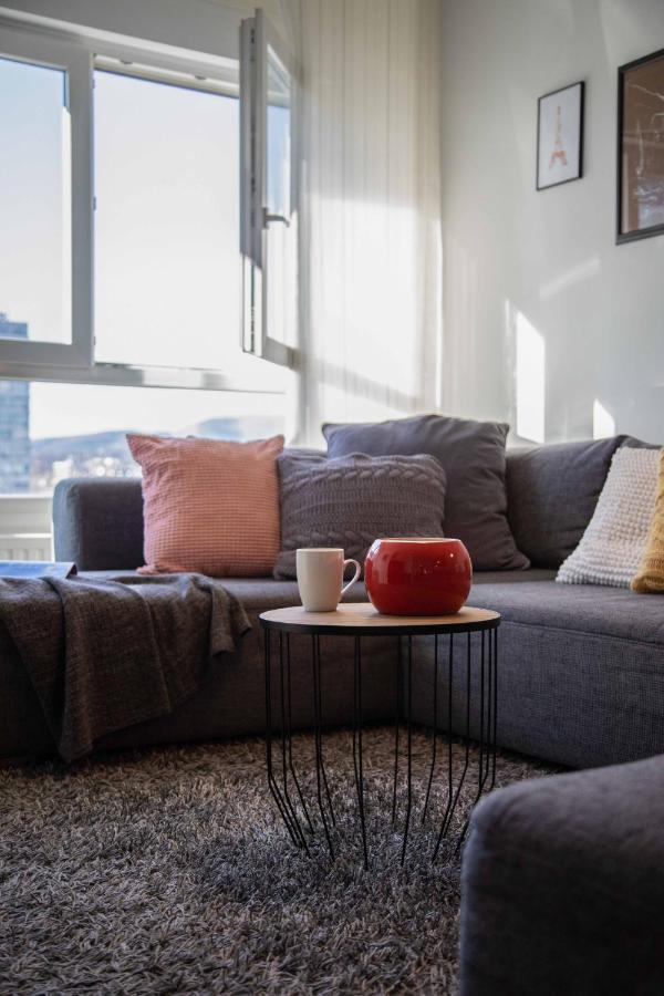 Spacious Apartment In Radnicka Business Zone - Free Parking 자그레브 외부 사진