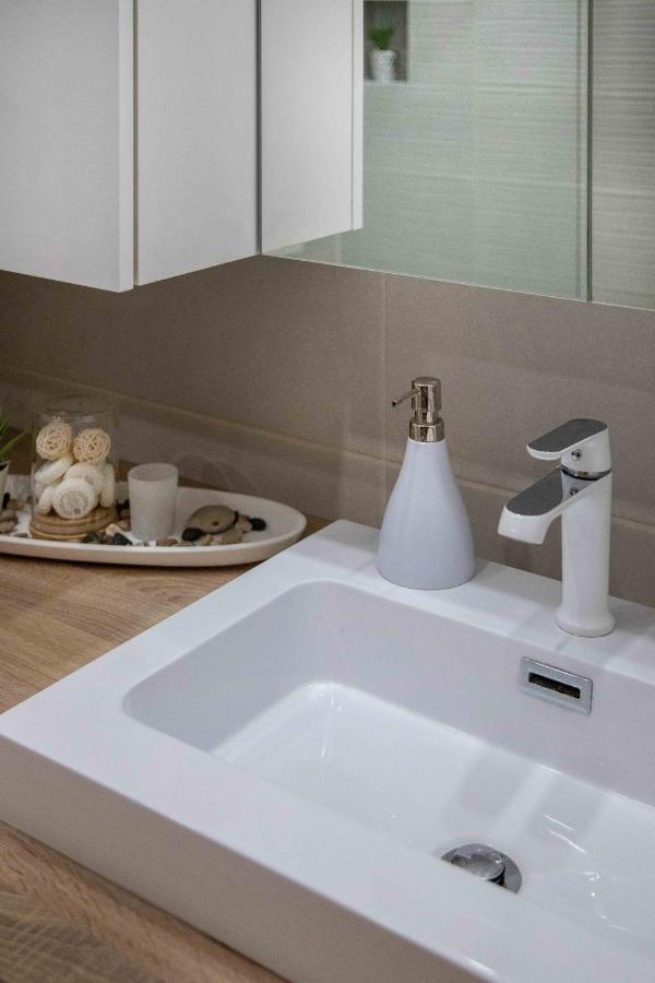 Spacious Apartment In Radnicka Business Zone - Free Parking 자그레브 외부 사진