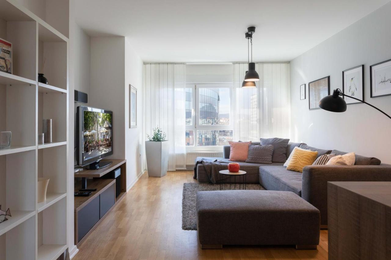 Spacious Apartment In Radnicka Business Zone - Free Parking 자그레브 외부 사진