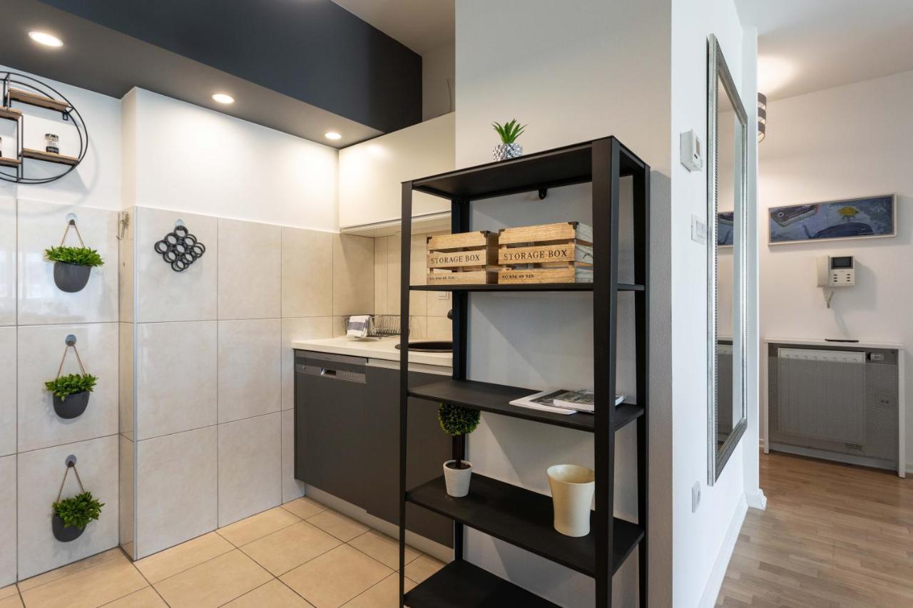 Spacious Apartment In Radnicka Business Zone - Free Parking 자그레브 외부 사진