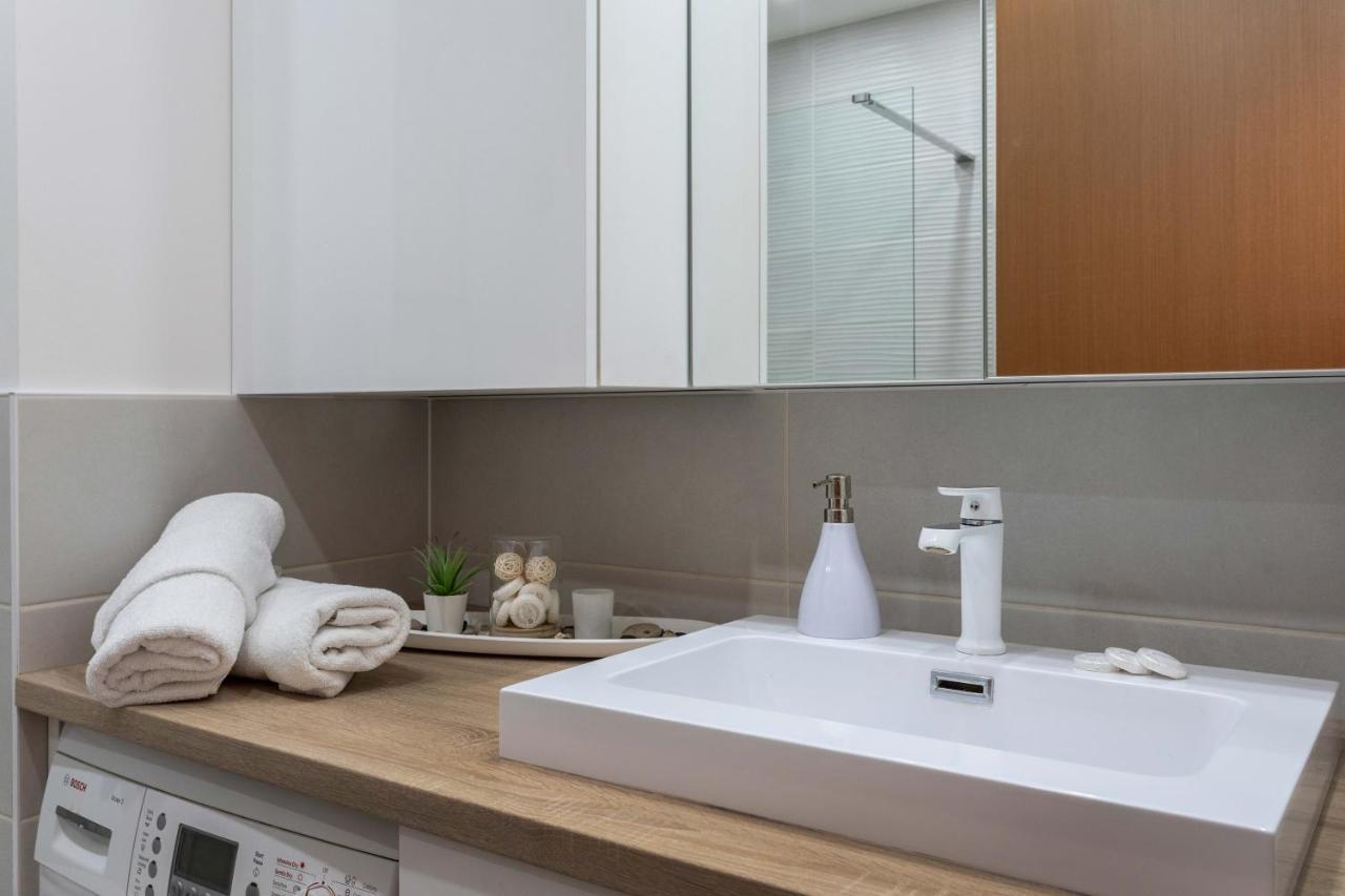 Spacious Apartment In Radnicka Business Zone - Free Parking 자그레브 외부 사진
